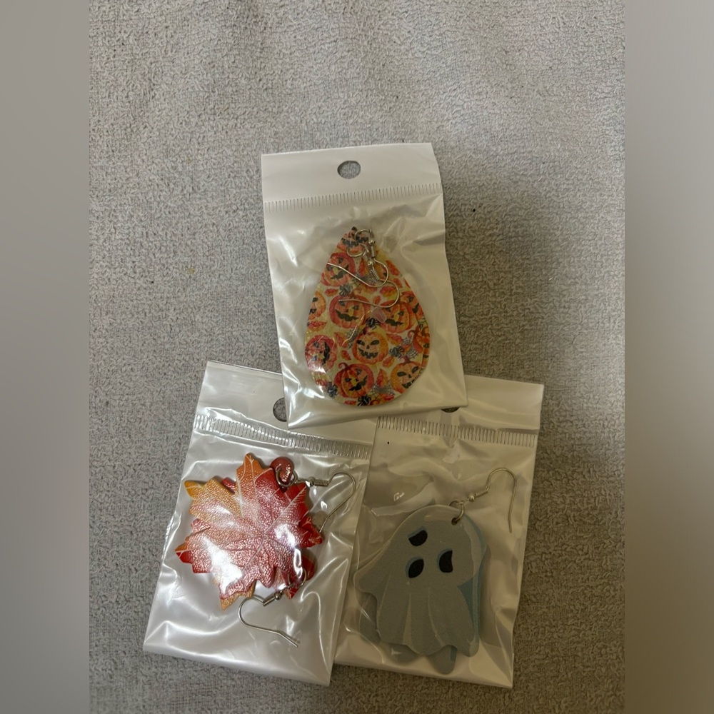 Halloween Dangle Earrings will sell separately are bundle